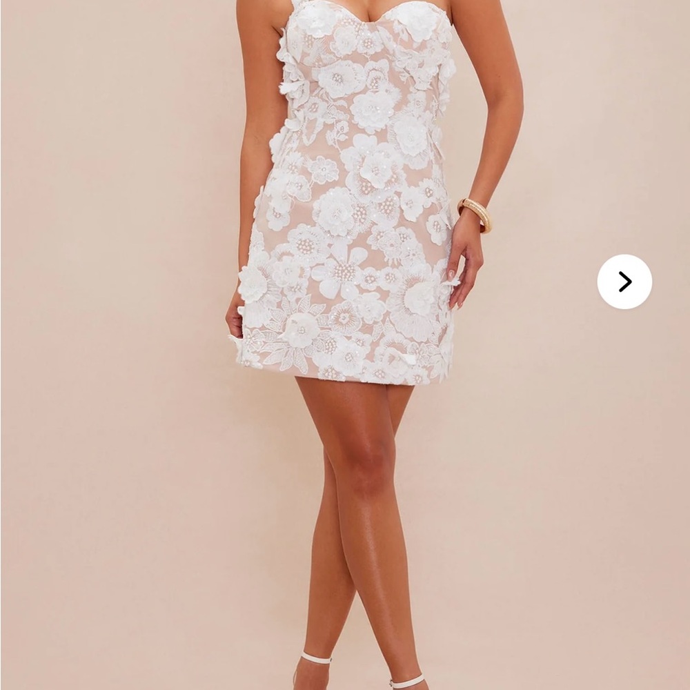 Elegant White Floral Lace Dress